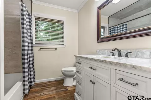Bath - 11562 19th Ave, Tyler, TX 75709 photo 2 of 3