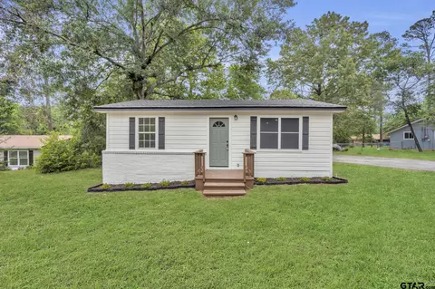 217 Treetop Ln, Hideaway, TX 75771