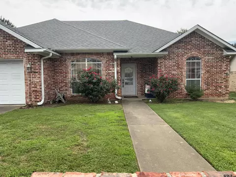 609 Mustang Dr, Mount Vernon, TX 75457