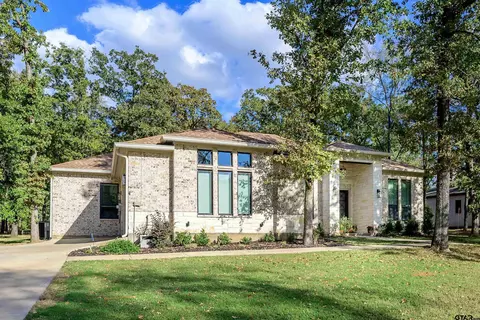 126 E Saint Andrews, Mabank, TX 75156