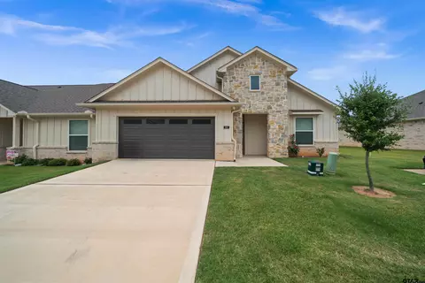 6135 Hamilton Meadows Way, Tyler, TX 75703