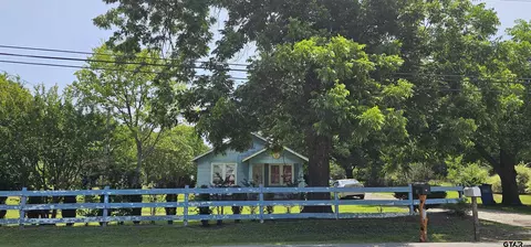 812 N Waldrip, Grand Saline, TX 75140