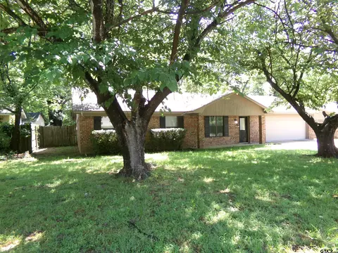 803 Corey, Whitehouse, TX 75791