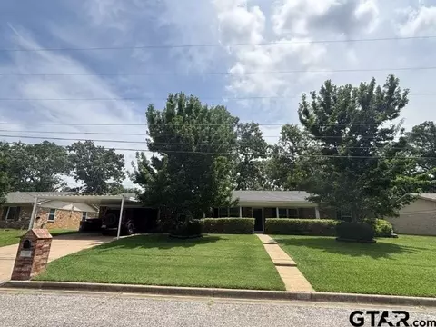 3010 Cook Ln, Longview, TX 75602