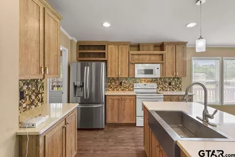 115 Oak Bnd, Marshall, TX 75672 photo 6