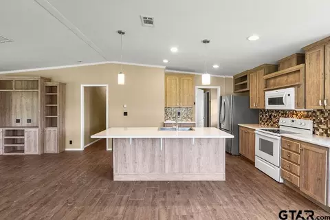 115 Oak Bnd, Marshall, TX 75672 photo 4