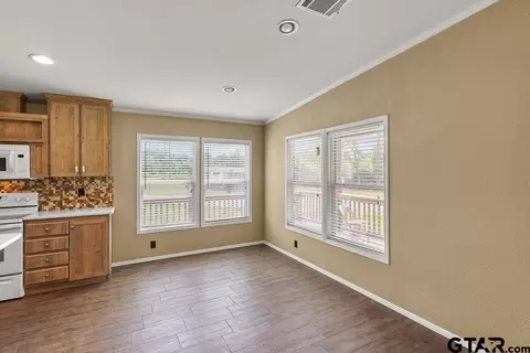 115 Oak Bnd, Marshall, TX 75672 photo 9