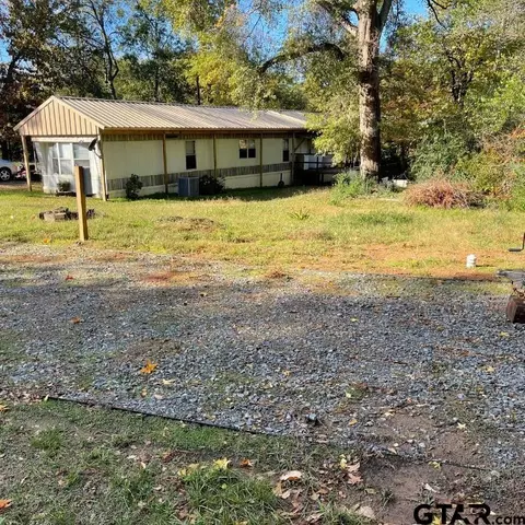 1205 Buffalo Rd, Gilmer, TX 75644
