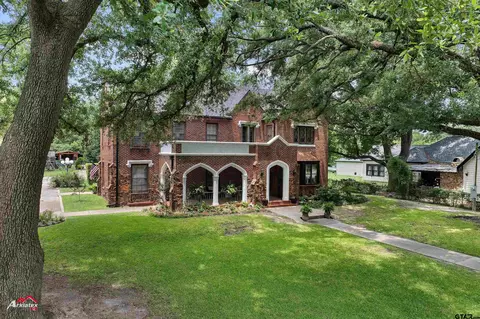1010 S Main St, Henderson, TX 75654