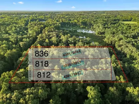 812 Crescent Dr, Bullard, TX 75757