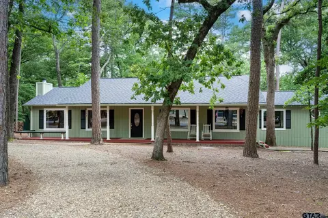 251 Elmwood Ln, Holly Lake Ranch, TX 75765