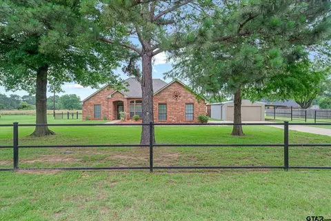 835 Harlan Dr, Crandall, TX 75114