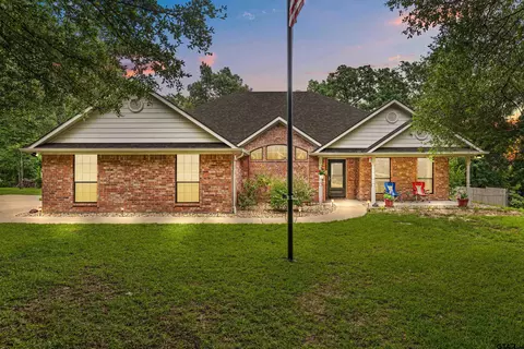 212 Peachtree Ln, Big Sandy, TX 75755