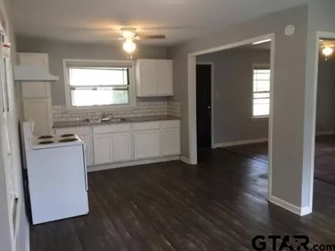 1108 Raney, Longview, TX 75602