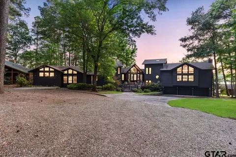 688 Eagle Point Dr, Mount Vernon, TX 75457