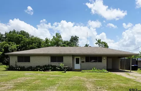118 Vesta St, Longview, TX 75602