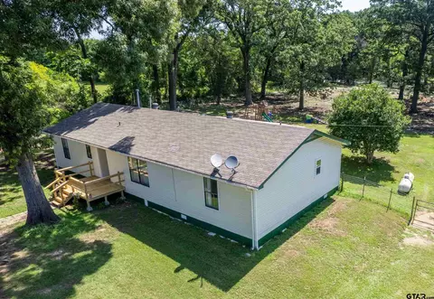 103 Irvin Ln, Mount Vernon, TX 75457