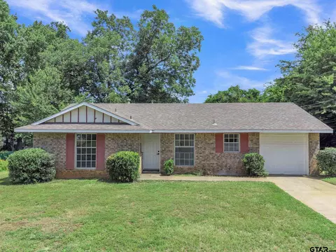 1523 Austin Dr, Tyler, TX 75701