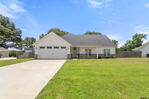 18340 Timber Oaks Dr, Lindale, TX 75771