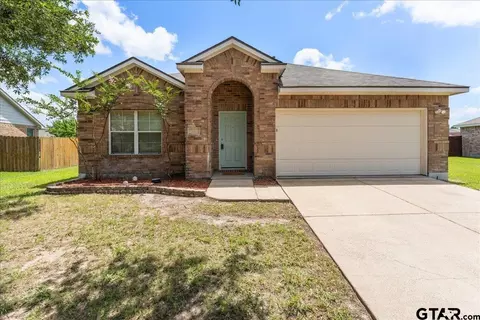 205 Freedom Trl, Forney, TX 75126