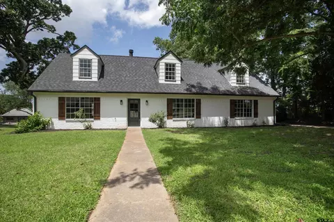 305 Joan Ln, Longview, TX 75605