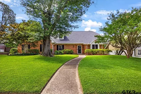 2733 Rockbridge Rd, Tyler, TX 75701