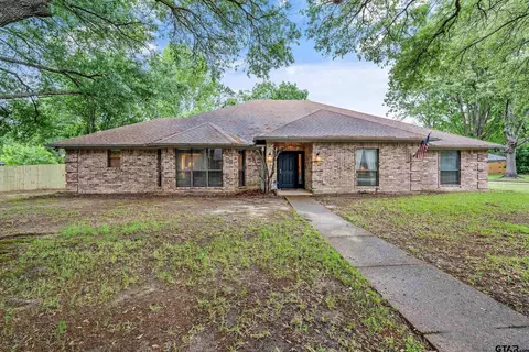 5803 Stoneleigh Dr, Tyler, TX 75703