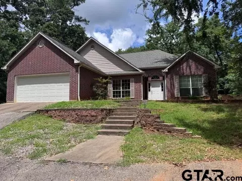 18710 Porsche Dr, Flint, TX 75762