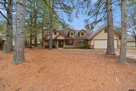 656 Green Meadow Trl, Holly Lake Ranch, TX 75765