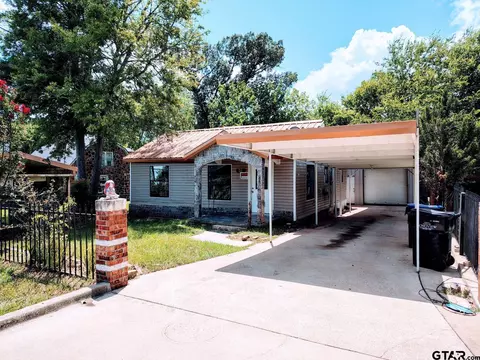 Exterior - 211 Watkins, Longview, TX 75604 photo 1 of 4