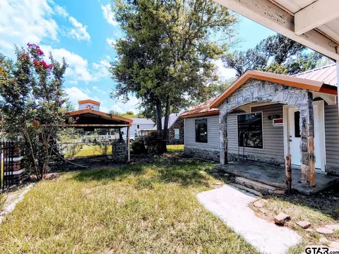Exterior - 211 Watkins, Longview, TX 75604 photo 2 of 4