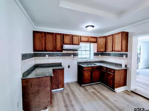Kitchen - 211 Watkins, Longview, TX 75604 photo 1 of 2