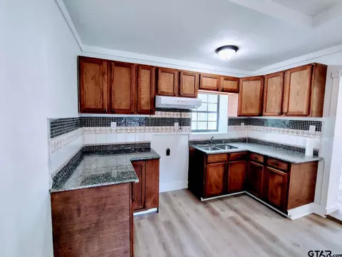 Kitchen - 211 Watkins, Longview, TX 75604 photo 2 of 2