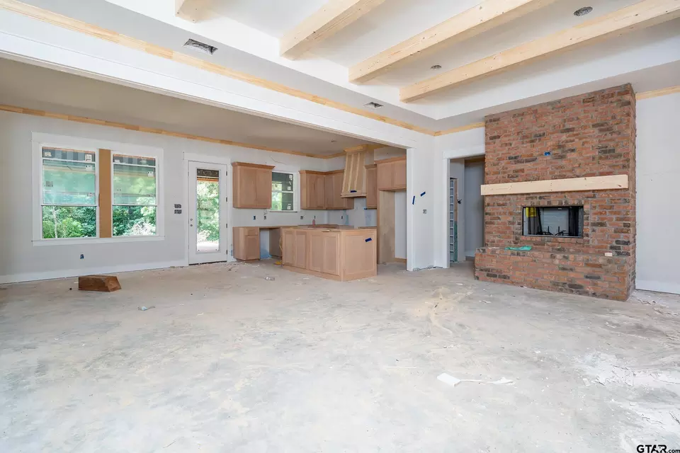 Living - 5055 County Road 3802, Bullard, TX 75757 photo 1 of 2