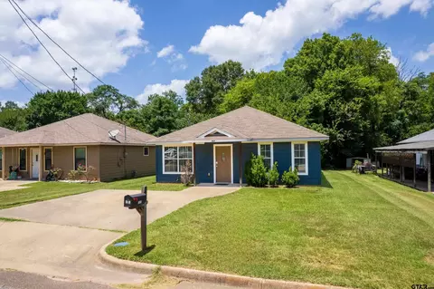 Exterior - 1107 E 8th, Mount Pleasant, TX 75455 photo 2 of 3