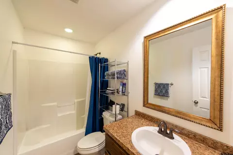 Bath - 1107 E 8th, Mount Pleasant, TX 75455 photo 2 of 2