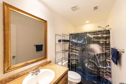 Bath - 1107 E 8th, Mount Pleasant, TX 75455 photo 1 of 2