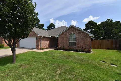 413 Maggie Cir, Flint, TX 75762