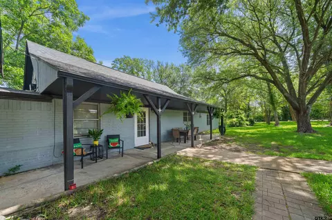 110 Utah St, Van, TX 75790