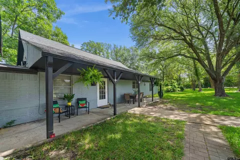 110 Utah St, Van, TX 75790