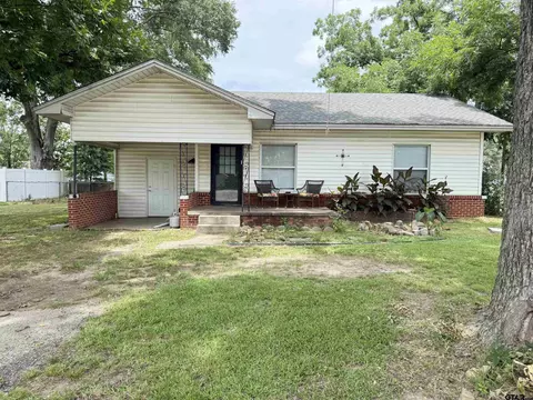 200 W Coke Rd, Winnsboro, TX 75494