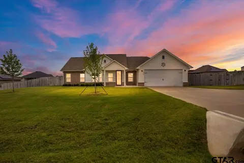 19312 Hickory Cir, Lindale, TX 75771