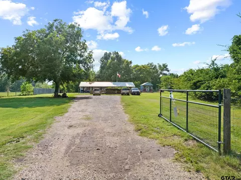 2084 Fm 21, Pittsburg, TX 75686 photo 2