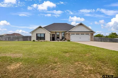 19317 Pecan Cir, Lindale, TX 75771