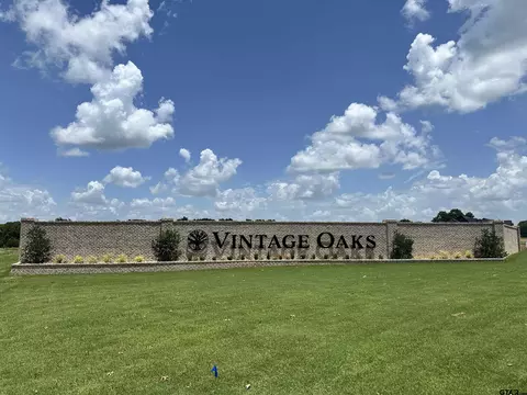 519 Artesian Meadows Dr, Bullard, TX 75757