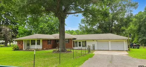 512 An County Road 161, Elkhart, TX 75839
