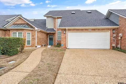 7117 Holly Square Ct, Tyler, TX 75703