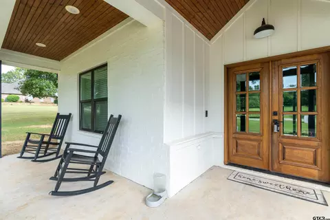 Exterior - 110 E Post Oak, Frankston, TX 75763 photo 5 of 12