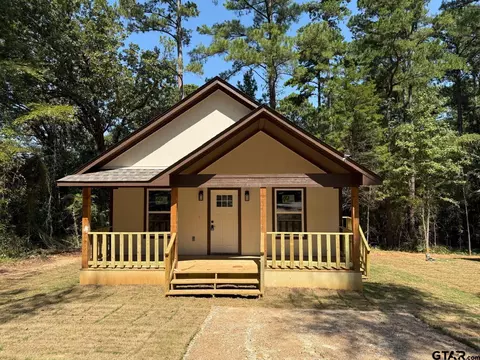 16966 Deer Run Rd, Flint, TX 75762