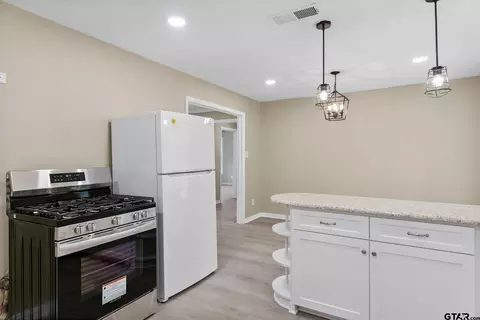 Kitchen - 415 Maple Dr, Terrell, TX 75160 photo 2 of 3